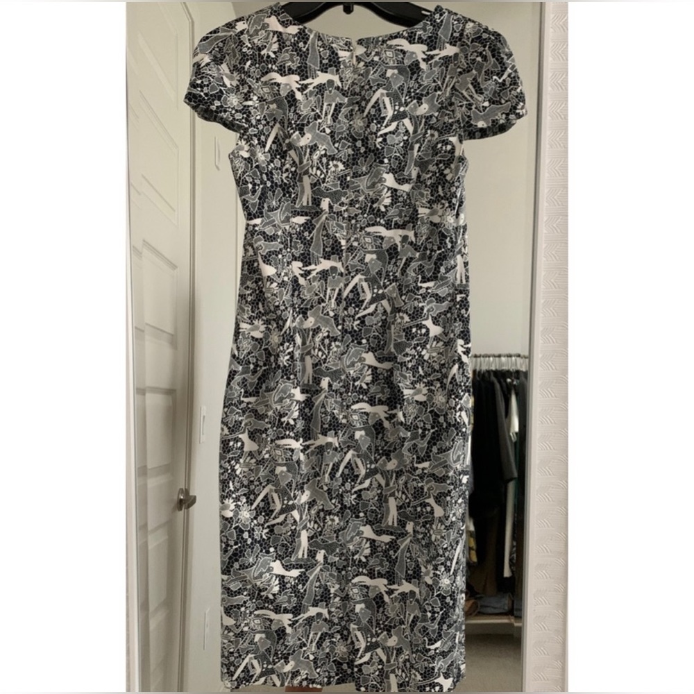 Carolina Herrera Tulip Print sheath black/white dress.